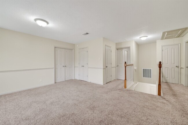 Building Photo - 11818 Snowberry Dr