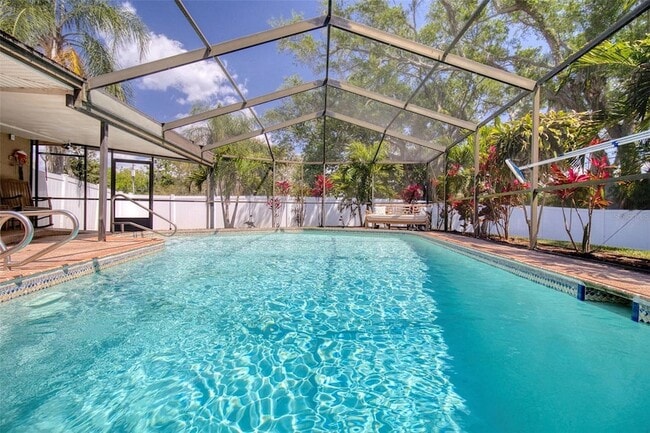 Building Photo - 2315 Minneola Rd