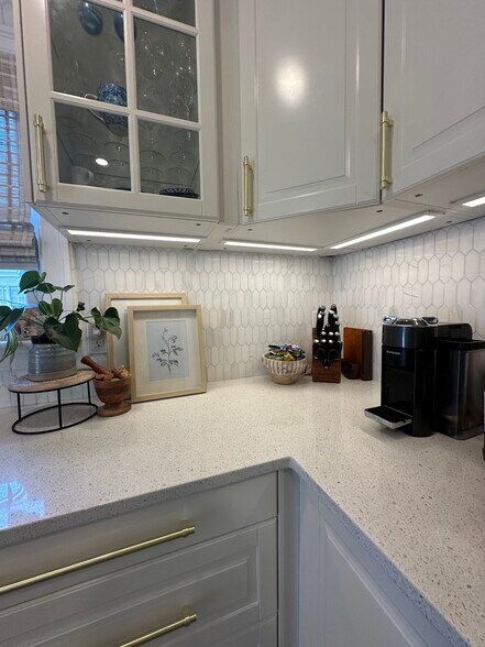 Building Photo - 21 Apthorp St