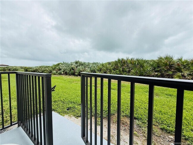 Building Photo - 9490 S Ocean Dr