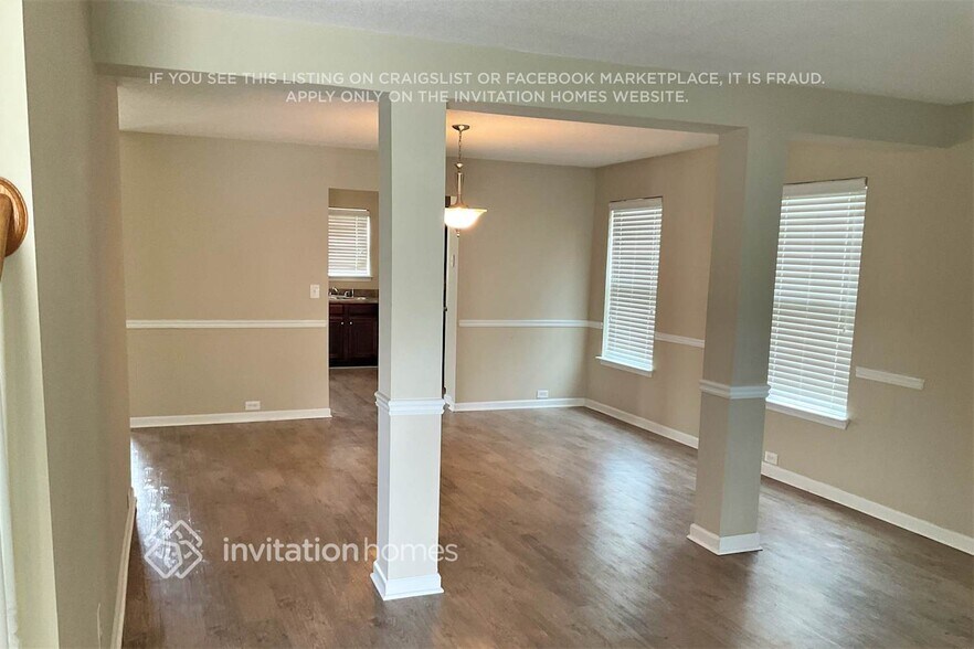 Building Photo - 3502 Rosebud Park Dr