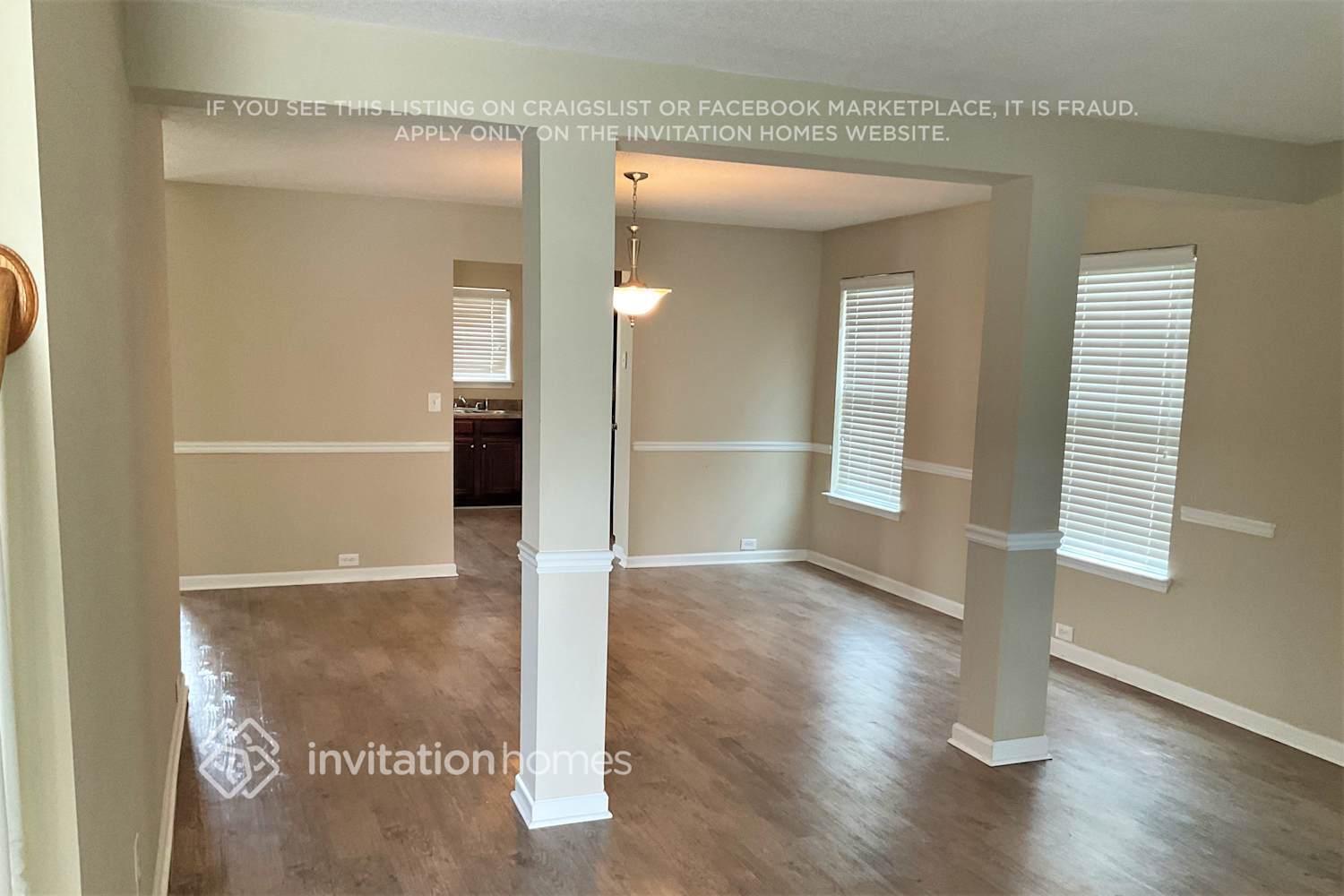 Building Photo - 3502 Rosebud Park Dr