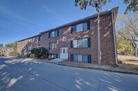 Building Photo - 1215 Oakland Rd NE