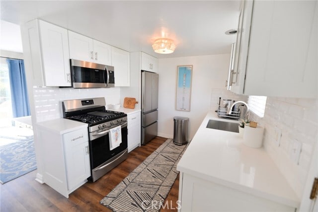 Building Photo - 510 Avenida Victoria