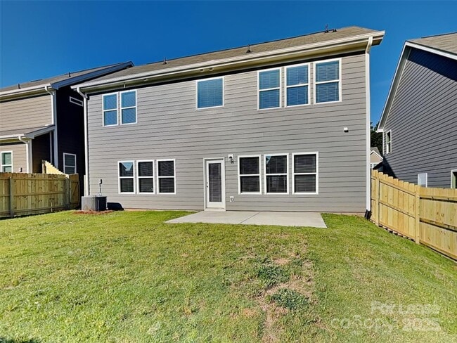 Building Photo - 212 Queenshall Rd