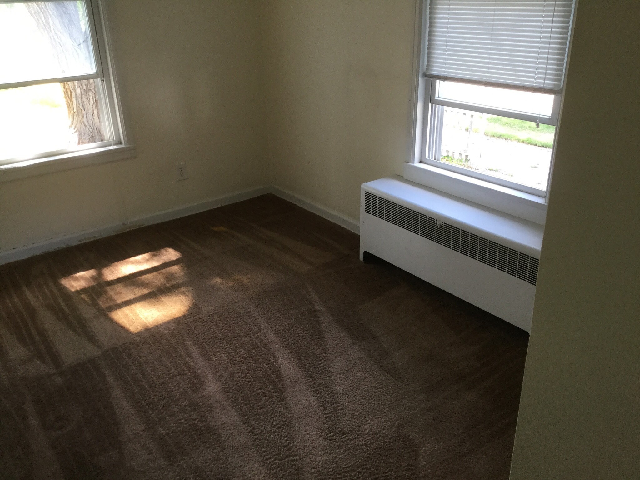 Bedroom - 719 East Fremont Street