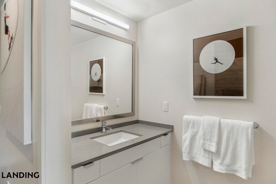 Building Photo - 949 Cleveland St