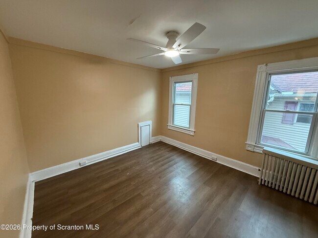 Building Photo - 1008 Fisk St