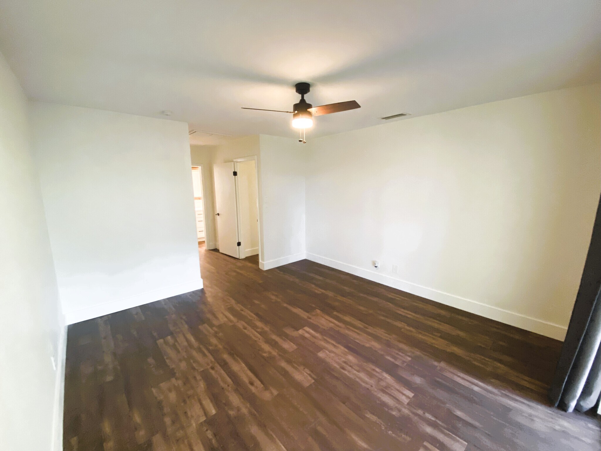 Building Photo - 9345 Green Meadows Way