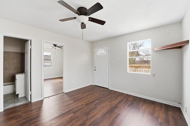 Building Photo - 3531 Cedar Hill Ln