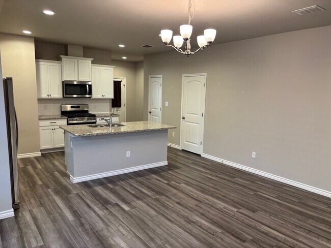 Building Photo - 7326 Tristan Dr