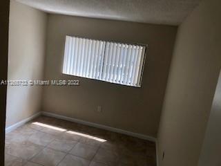 Building Photo - 7423 SW 152nd Ave