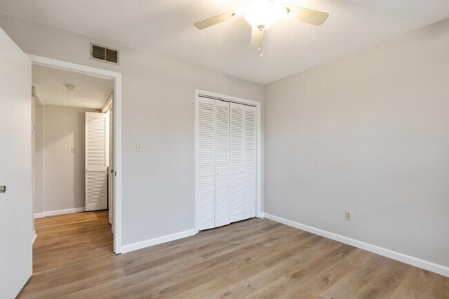 Building Photo - 1956 Nicklaus Dr