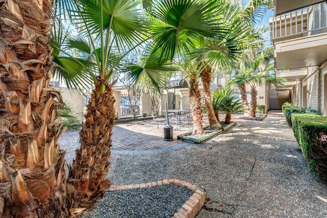 Building Photo - 4321 Hazard St