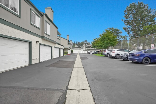 Building Photo - 23620 Monument Canyon Dr