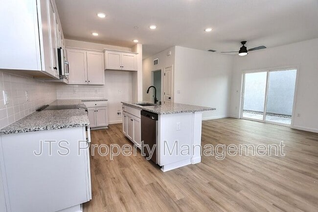 Building Photo - 4256 Aura Way