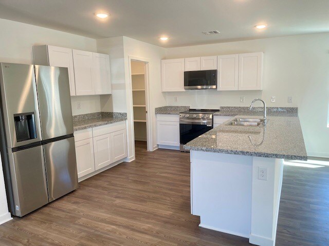 Building Photo - 2566 Aaron Pl