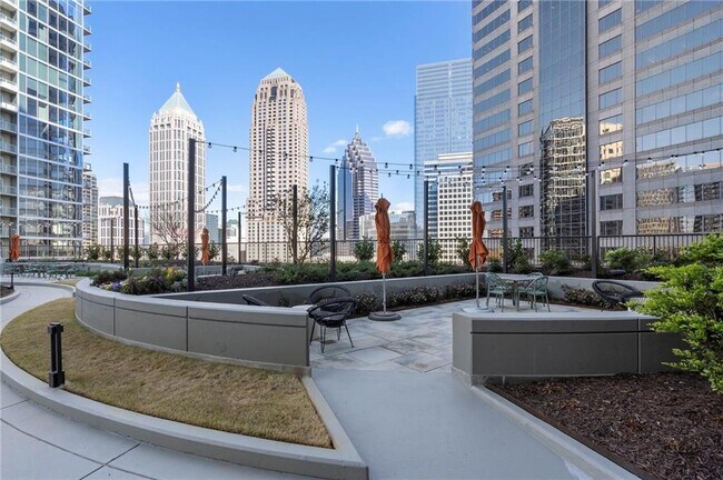Building Photo - 1080 Peachtree St NE
