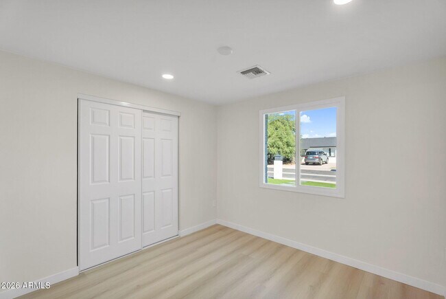 Building Photo - 3545 E Friess Dr