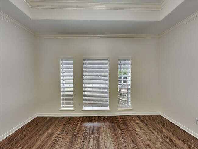 Building Photo - 21231 Riverside Ridge Ln