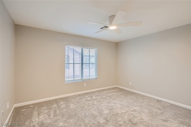 Building Photo - 25 Red Oak Canyon St