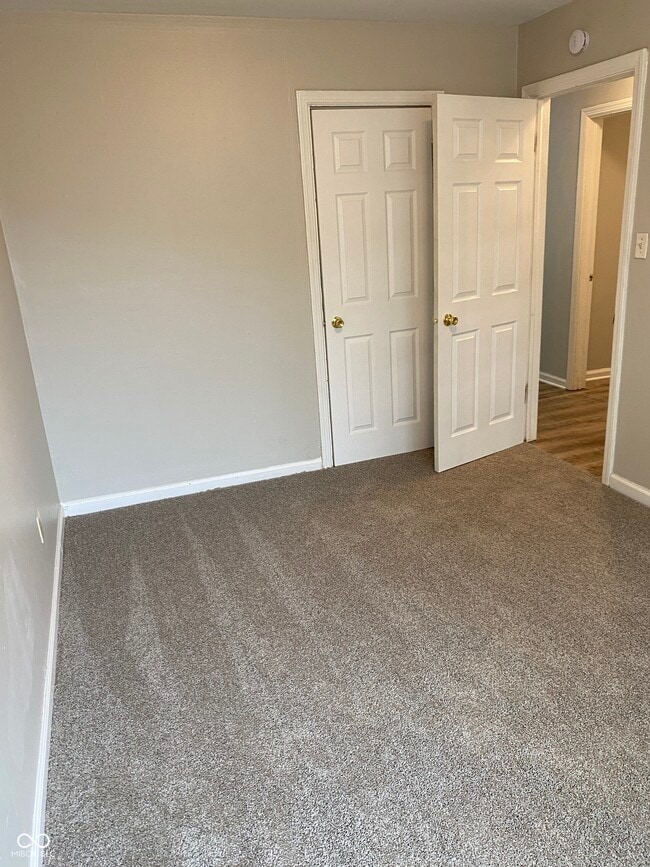 Building Photo - 2163 Admiral Dr