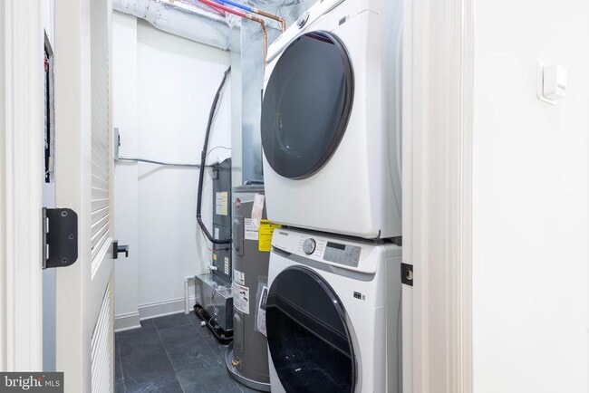 Building Photo - 3116 Clifford St