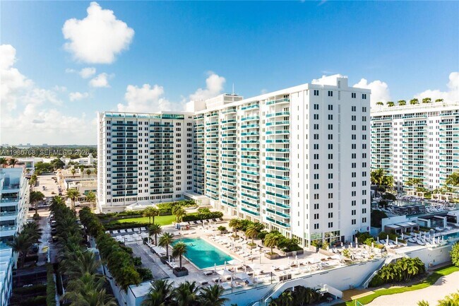 Building Photo - 2301 Collins Ave