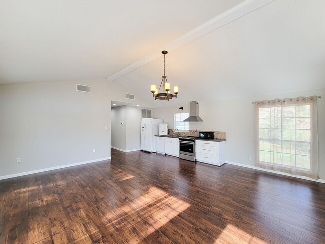 Building Photo - Escape to your updated 3-bed, 2-bath oasis in Goodrich, TX, featuring modern finishes, an open la...