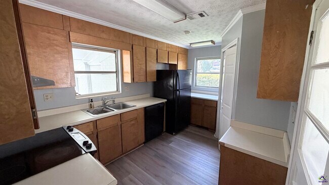 Building Photo - 1420 Nancelon St