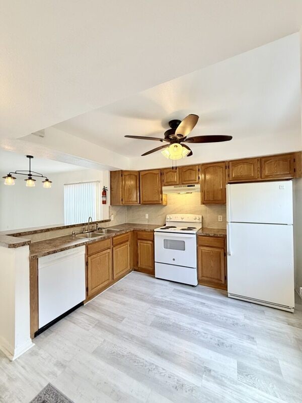 Building Photo - 380 2nd Ave N
