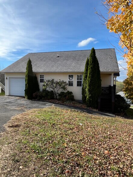 Primary Photo - 1511 Cypress View Ct