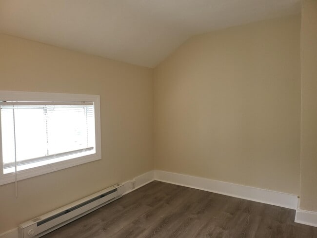 Building Photo - 110 E South St