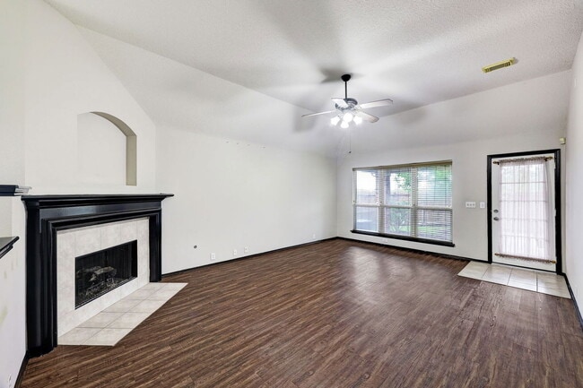 Building Photo - 11743 Berkway Trail