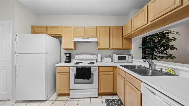 Building Photo - 12444 Berkeley Square Dr