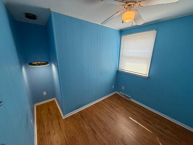 Building Photo - 230 Bethel Rd