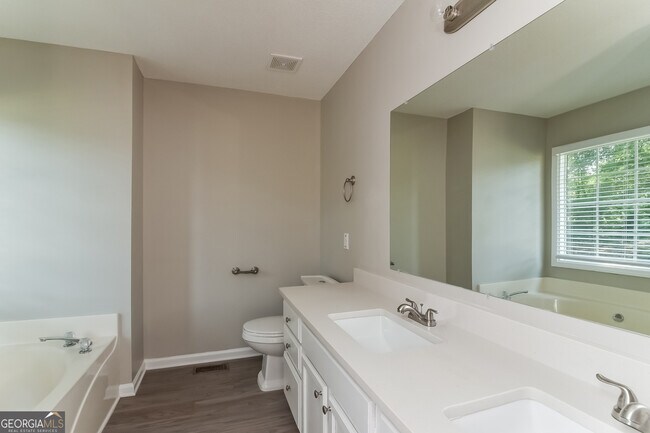 Building Photo - 63 Fielding Grove Dr