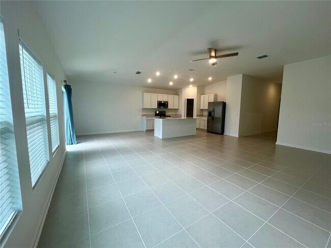 Building Photo - 4700 Golden Knight Blvd