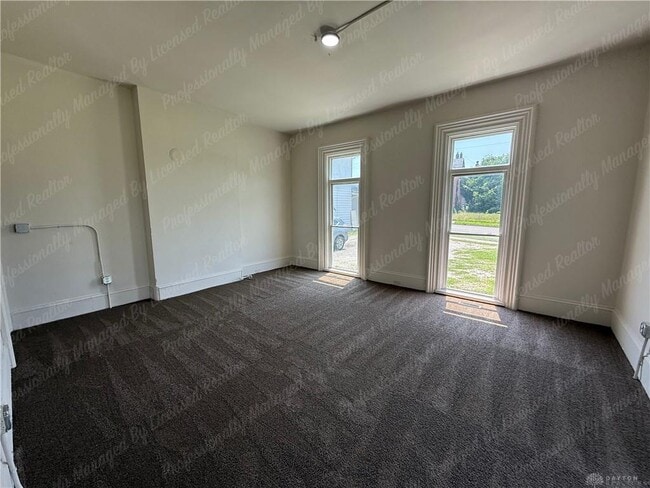 Building Photo - 314 Selma Rd