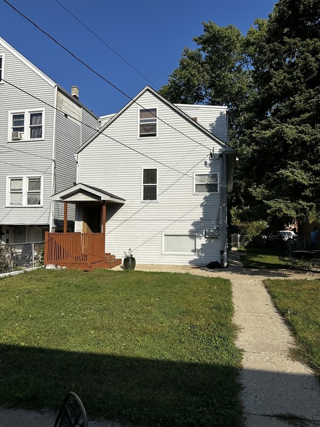 Building Photo - 1414 Kenilworth Ave