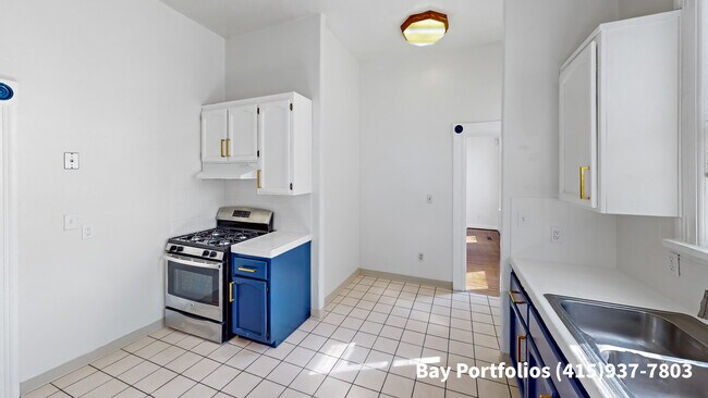 Building Photo - 1239 Haskell St