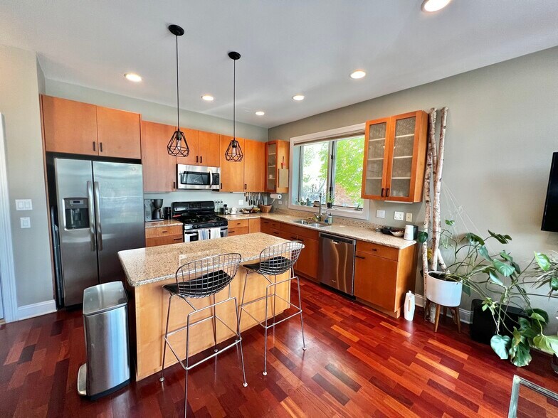 Bright Kitchen with Modern Appliances - 1700 N Talman Ave