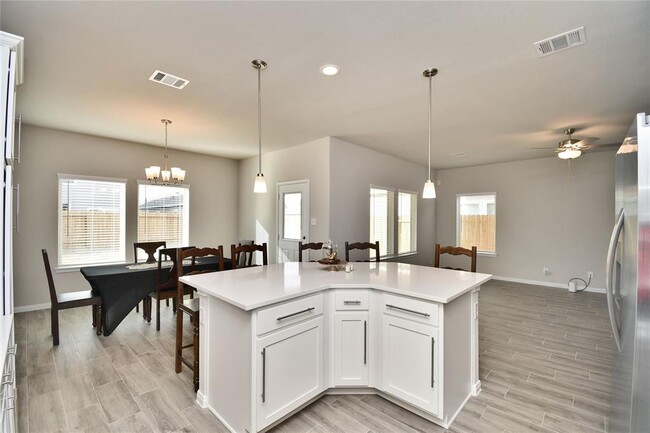 Building Photo - 9973 Tammy Ln