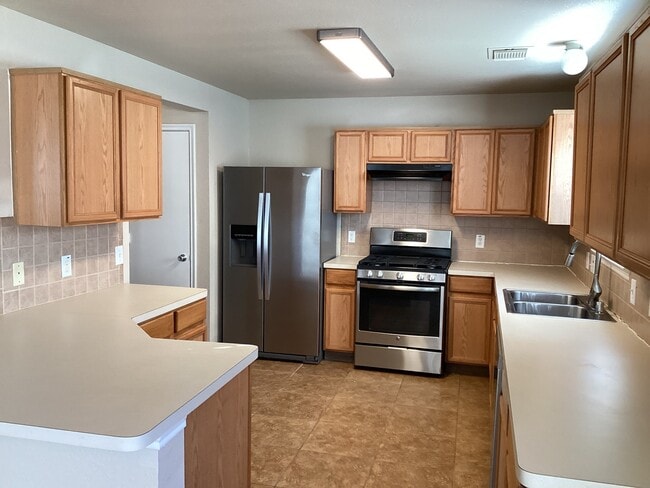 Building Photo - 15602 Jasmine Tree Ln