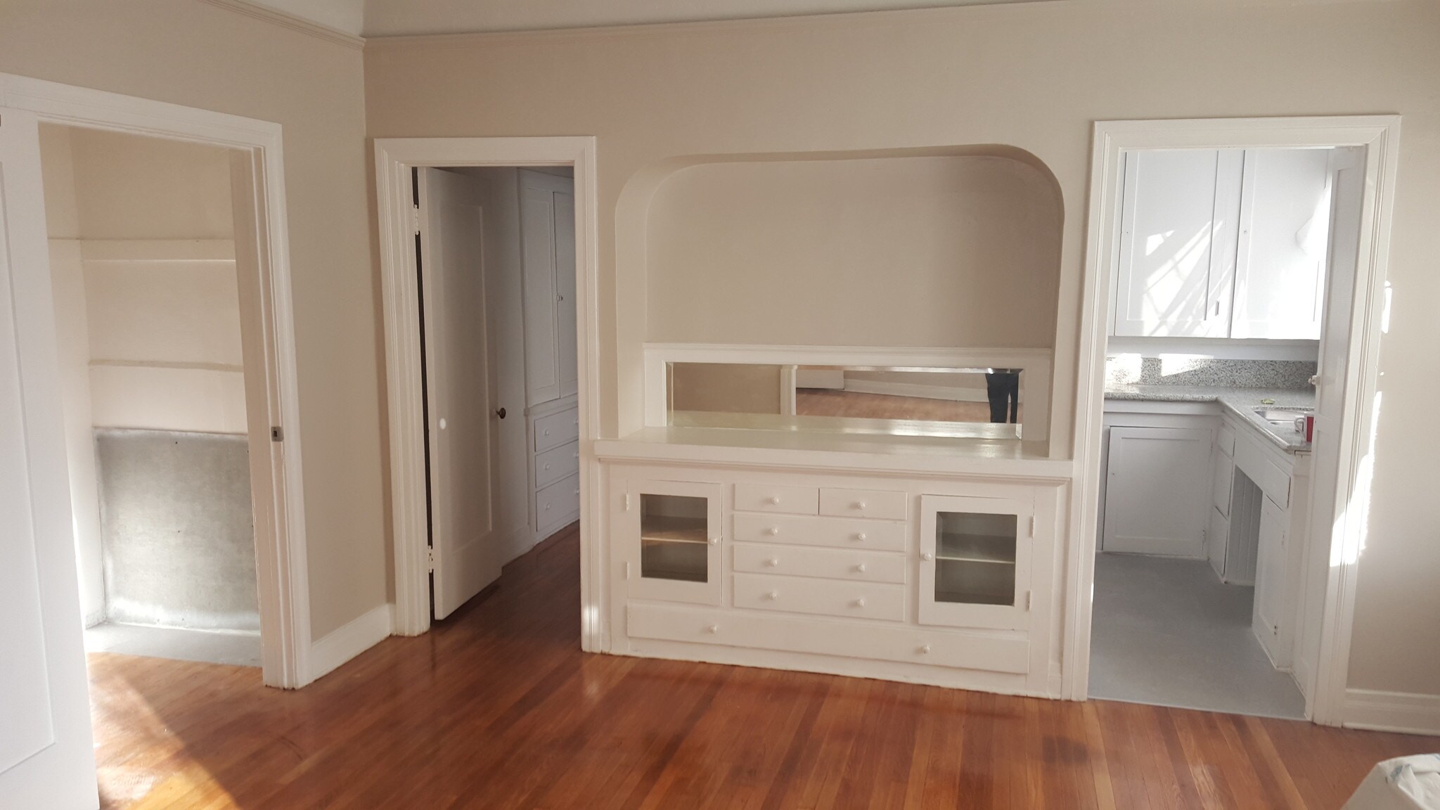 Dining Room - 337 E 49th St