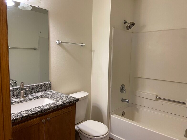 Beautiful granite in Bathroom - 2039 S Main St