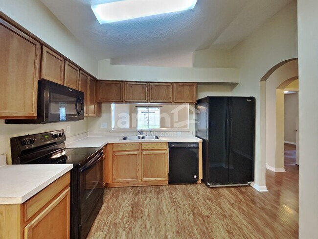 Building Photo - 4338 Country Hills Blvd