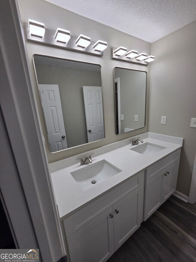 Building Photo - 115 Glynn Addy Dr