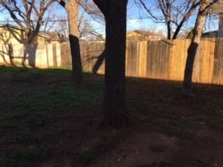 Building Photo - 3 bed 2 bath by HSU!