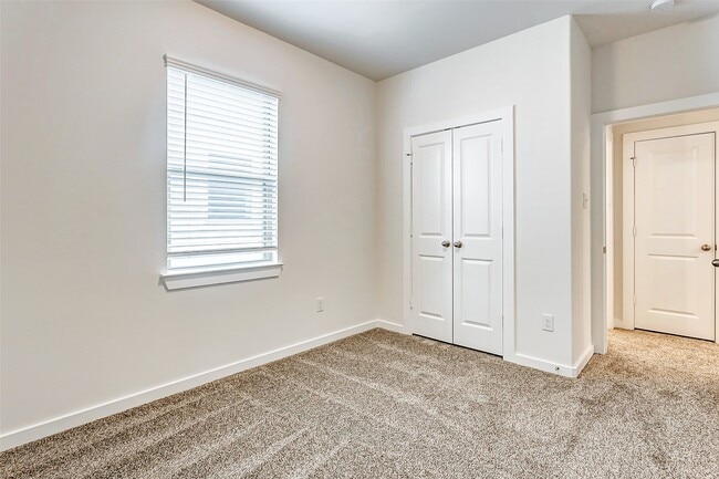 Building Photo - 17127 Walden Lk Ln